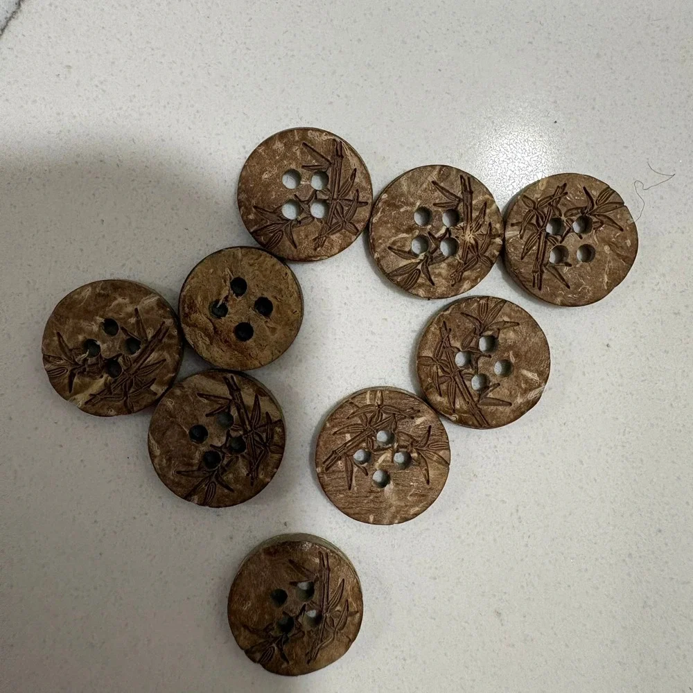 Tommy Bahama Buttons & Patch Set Brown Bamboo Etched Coconut Wood 9pc 0.75in